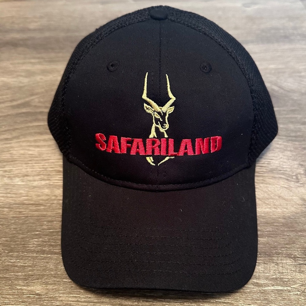 Safariland Black Cap with Red Logo